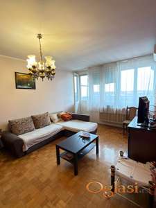 NAMESTEN DVOSOBAN STAN SA VELIKOM TERASOM, BLIZU BETANIJE